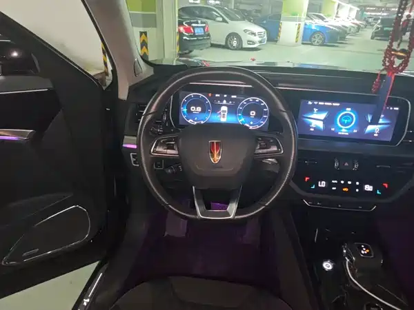 Hongqi HS5 2022