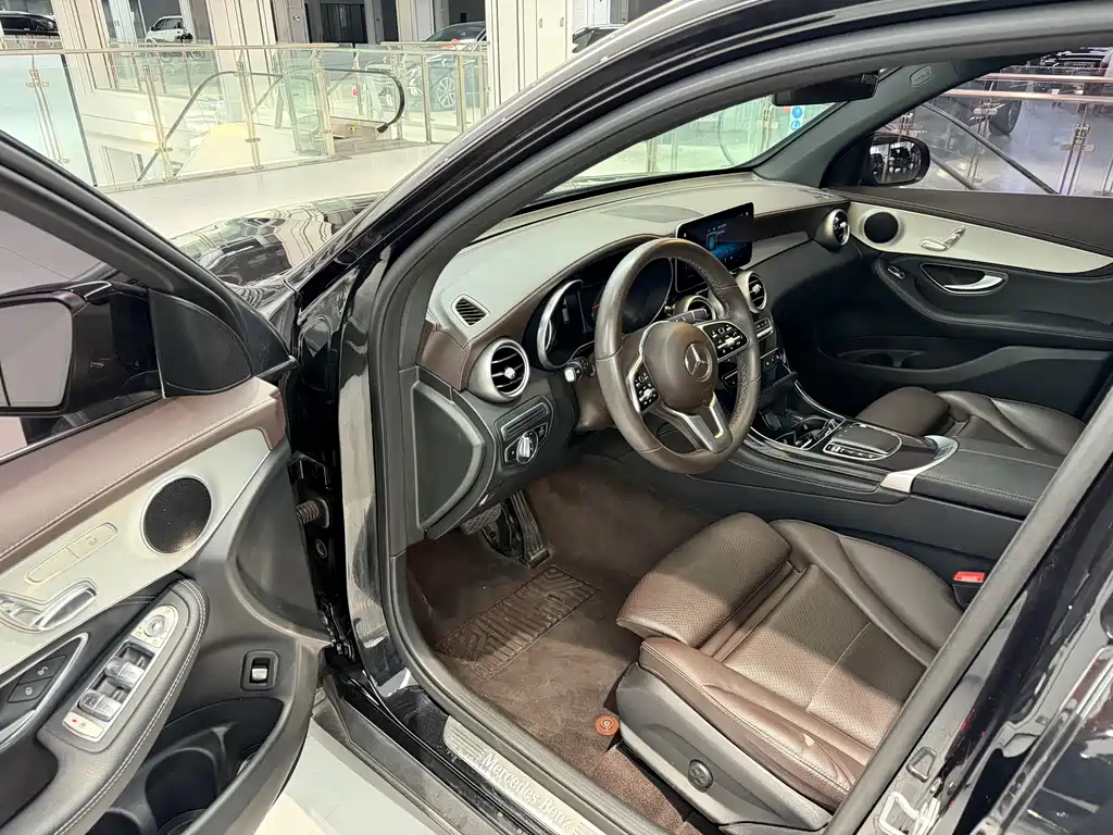Mercedes-Benz GLC 2020 — фото 10