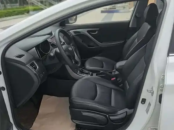 Hyundai Elantra Langdong 2017