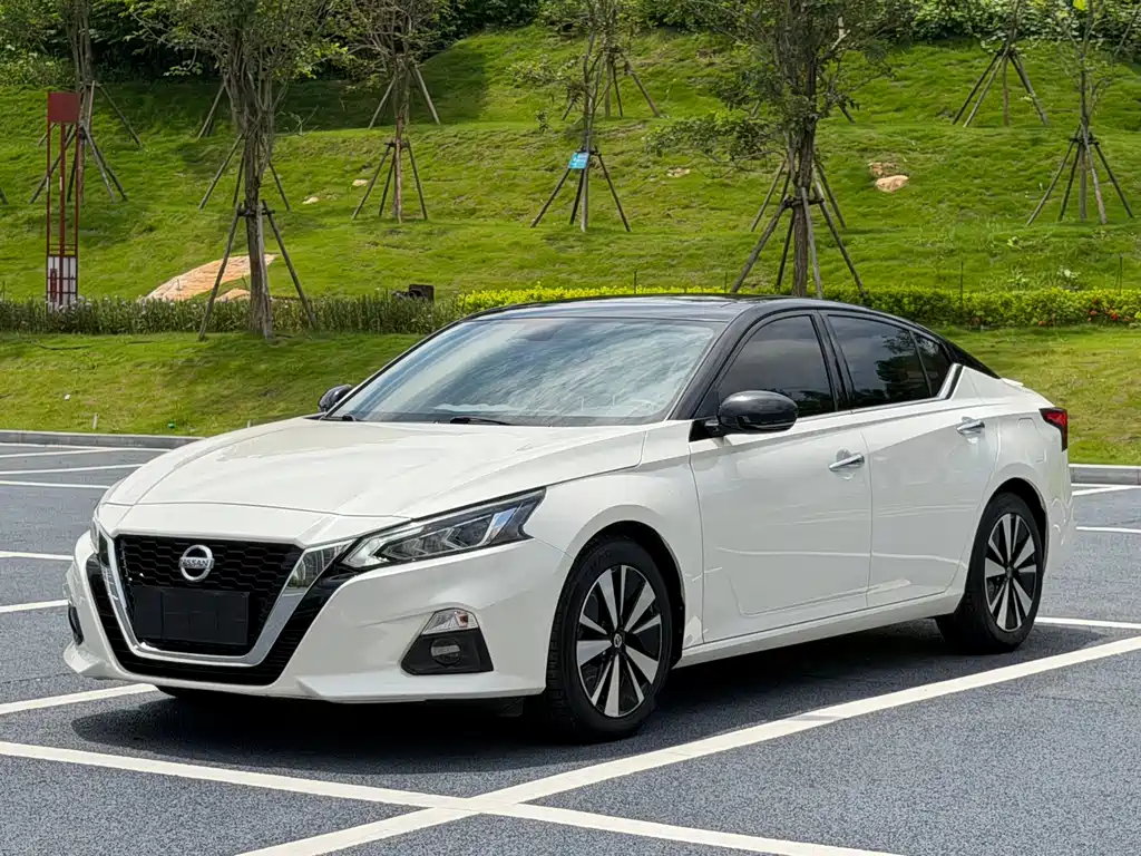 Nissan Teana 2022