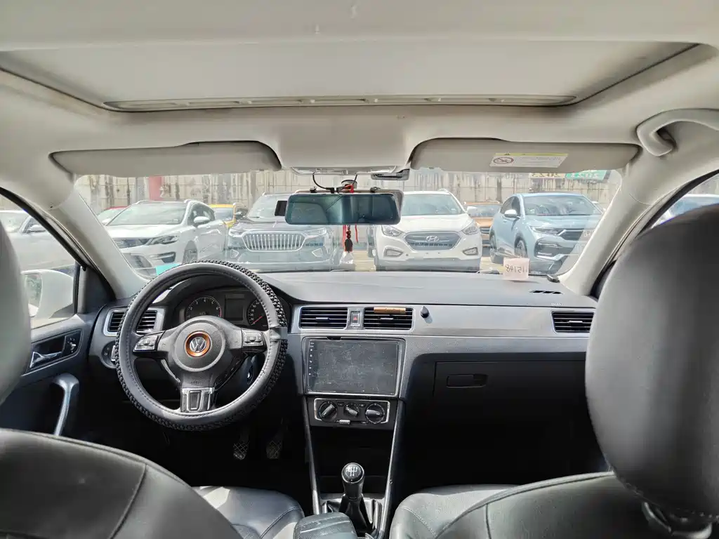 Volkswagen Santana 2016