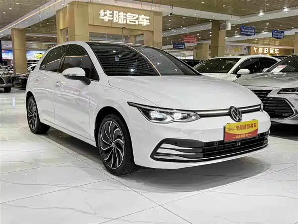 Volkswagen Golf 2022