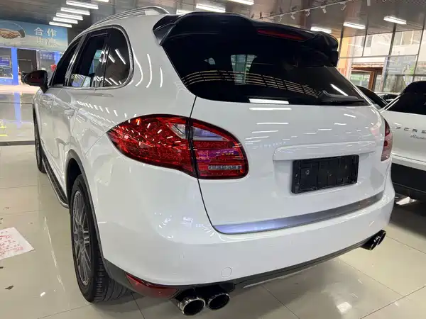 Porsche Cayenne 2011