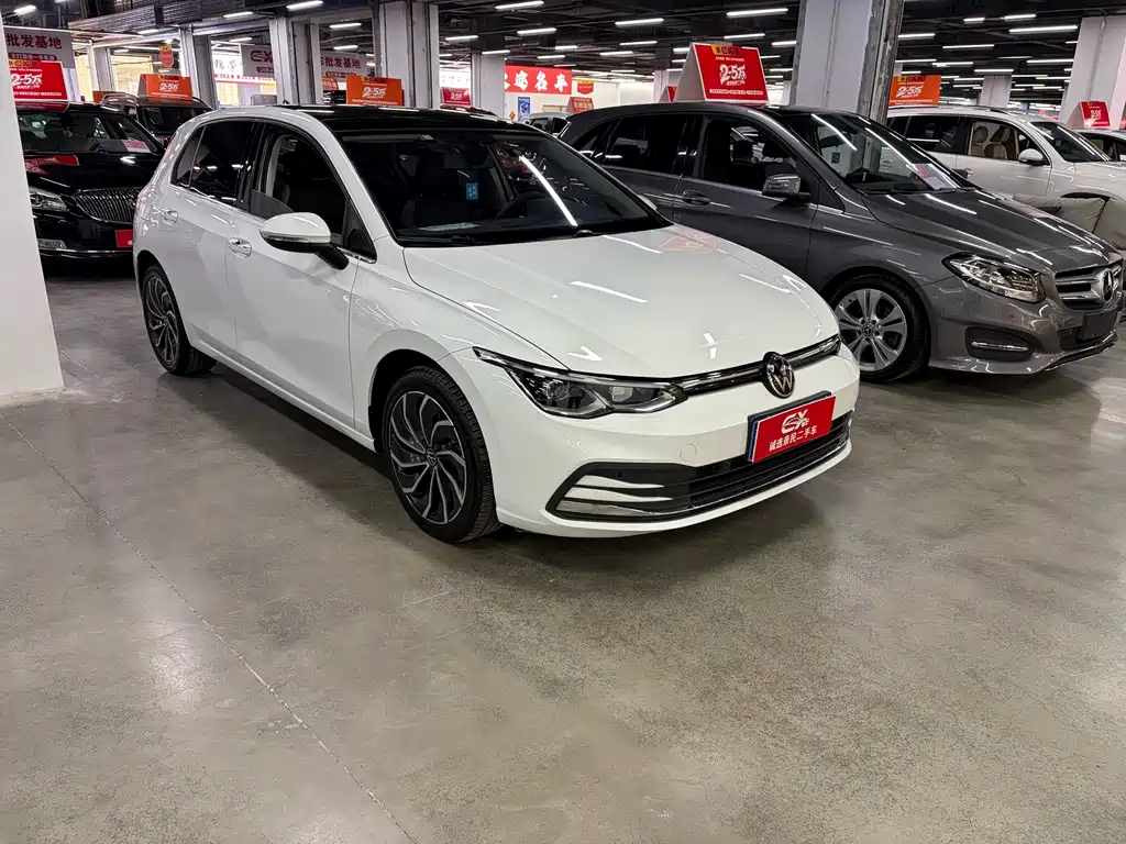 Volkswagen Golf 2022