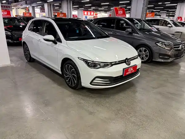 Volkswagen Golf 2022