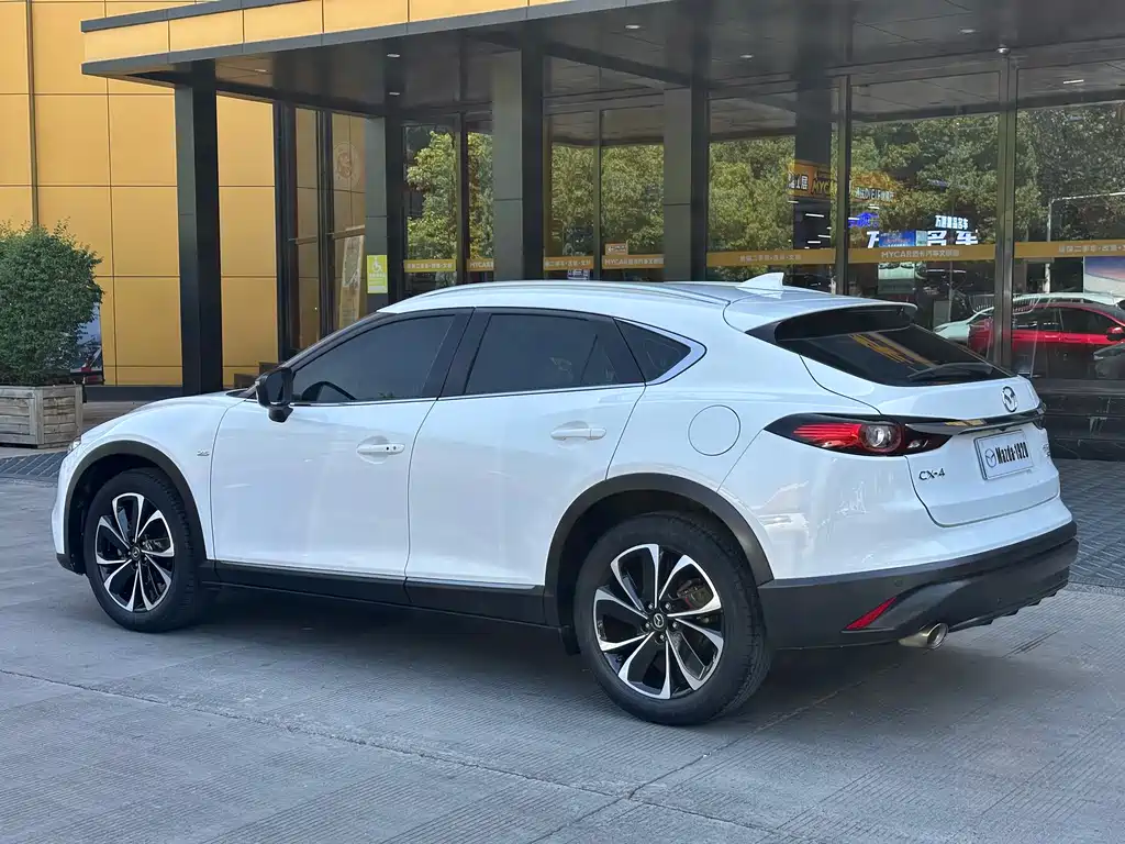 Mazda CX-4 2020