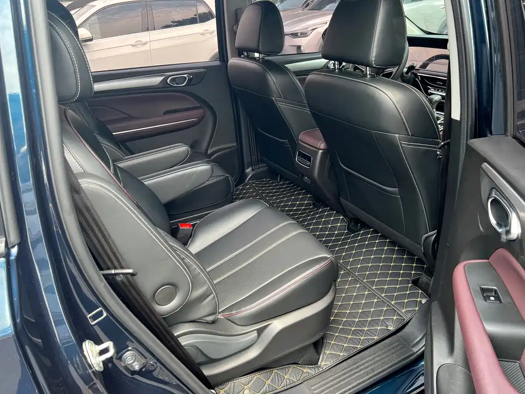 GAC Trumpchi M6 2023 — фото 12