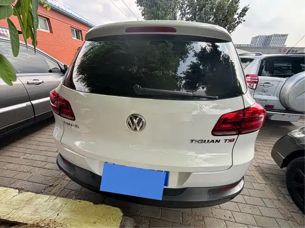 Volkswagen Tiguan 2015