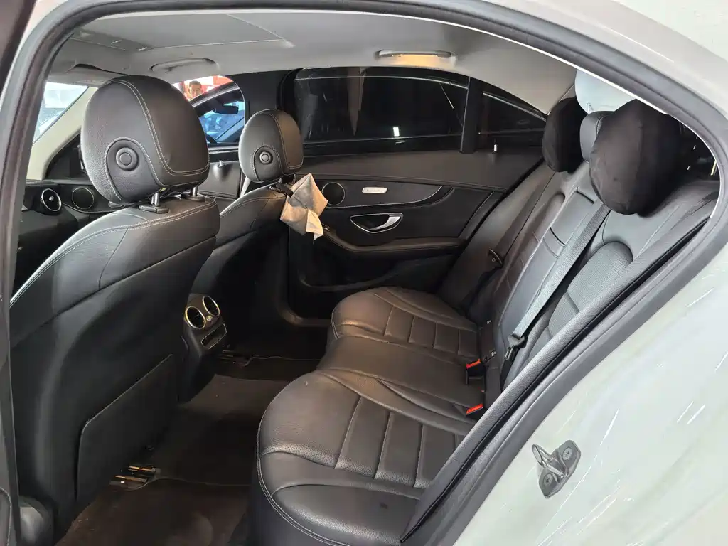 Mercedes-Benz C-Class 2019 — фото 10