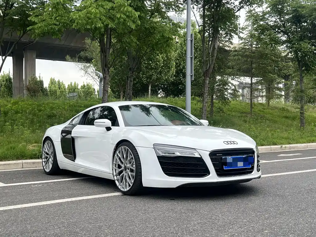 Audi R8 2016 — фото 3