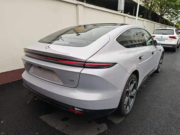 NIO ET5 2025