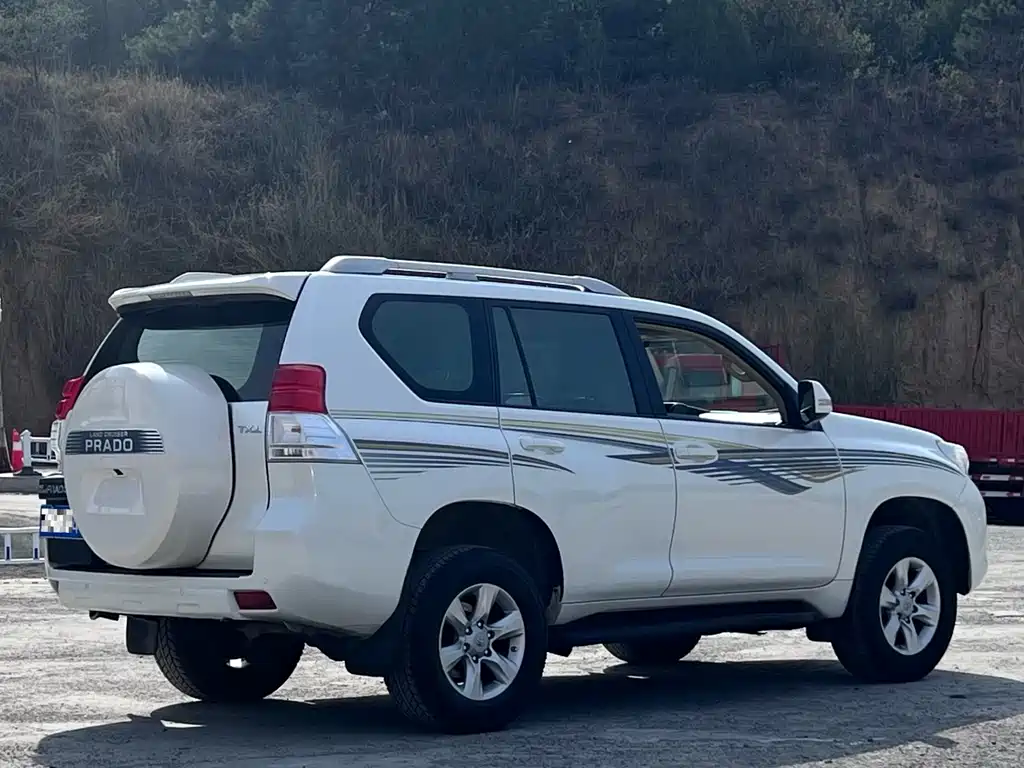 Toyota Prado 2014 — фото 6