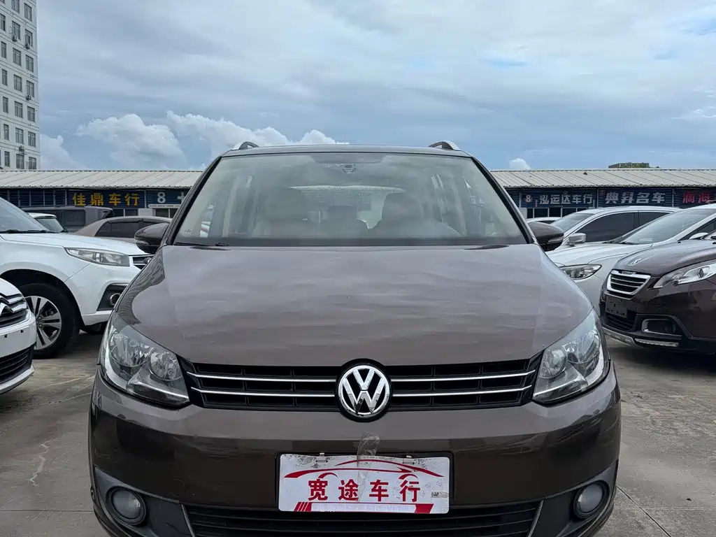 Volkswagen Touran 2012