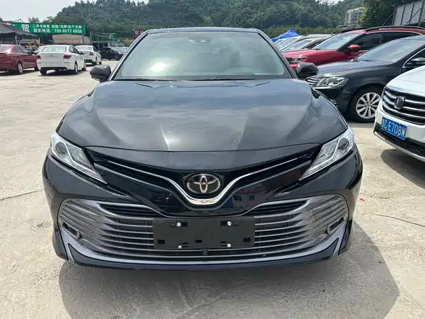 Toyota Camry 2019