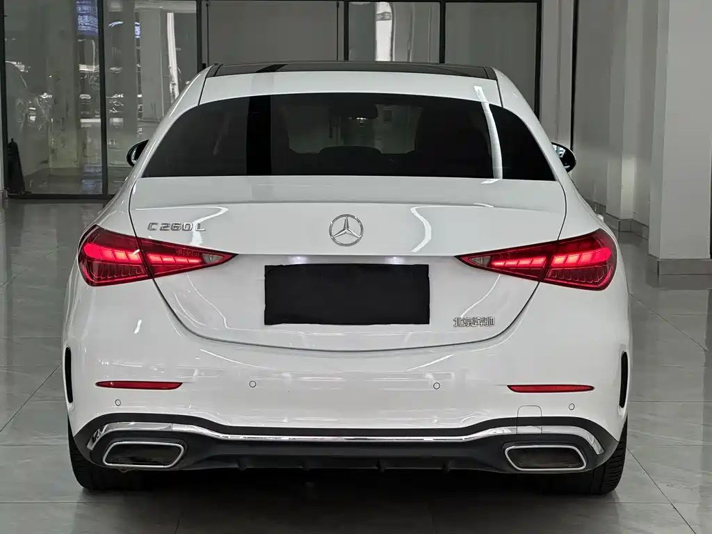 Mercedes-Benz C-Class 2024 — фото 4