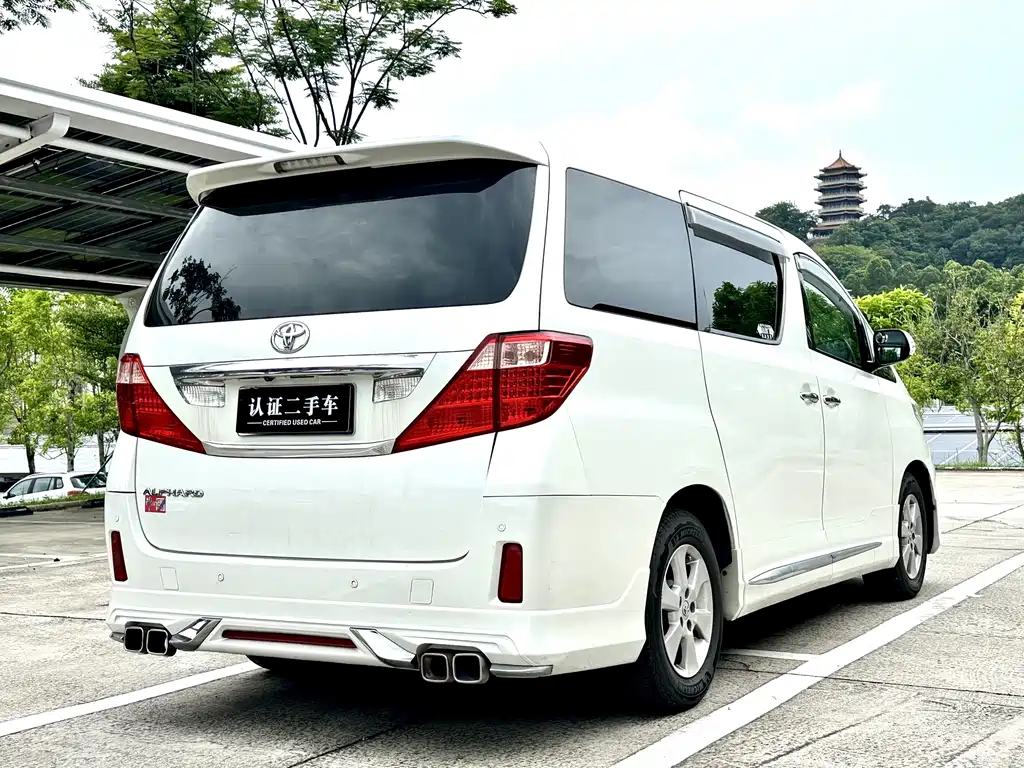 Toyota Alphard 2010 — фото 6