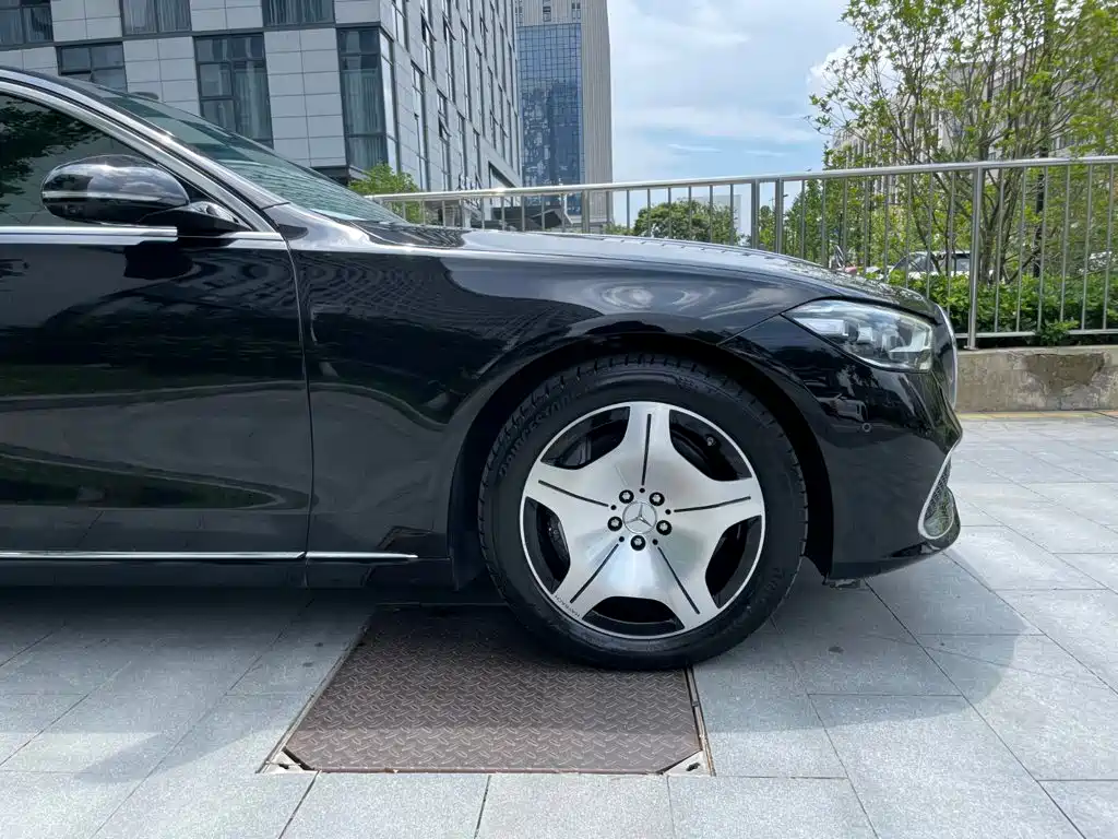 Mercedes-Benz Maybach S-Class 2025 — фото 24