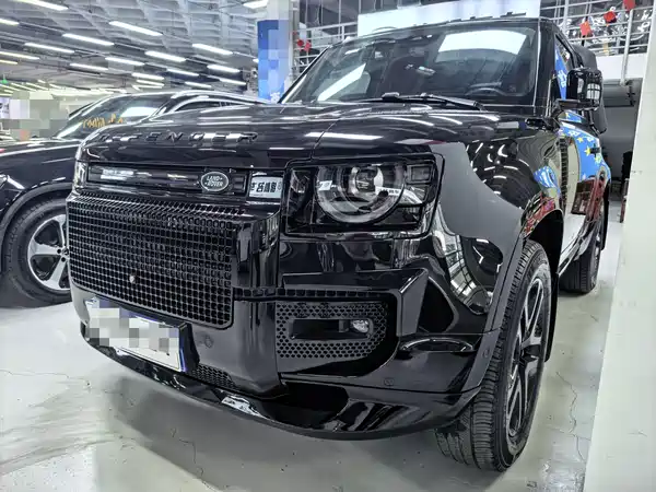 Land Rover Defender 2022