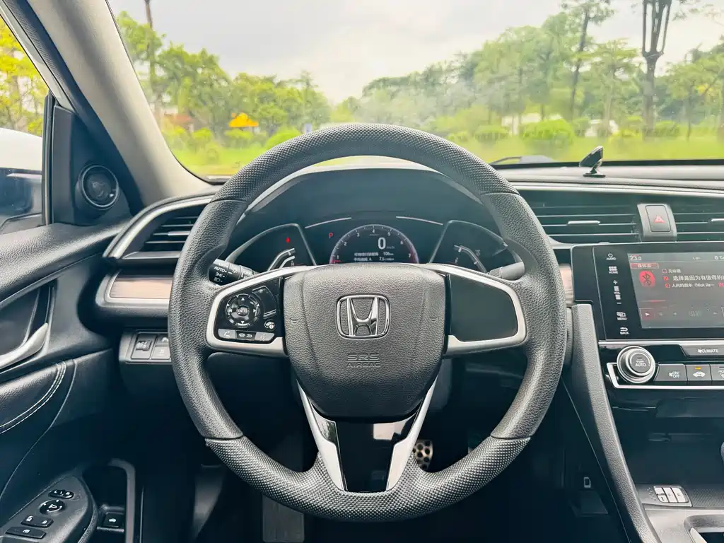 Honda Civic 2020 — фото 15