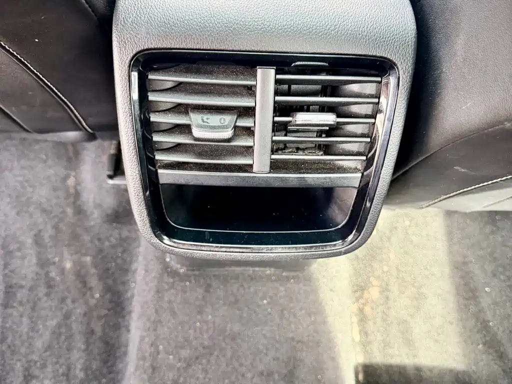Skoda Octavia 2022 — фото 15