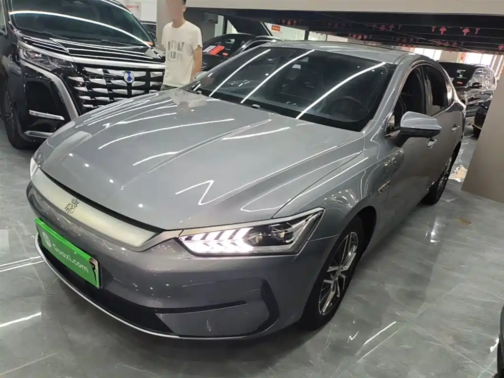BYD Qin PLUS 2022 — фото 1