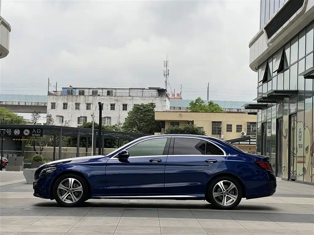 Mercedes-Benz C-Class 2020 — фото 29