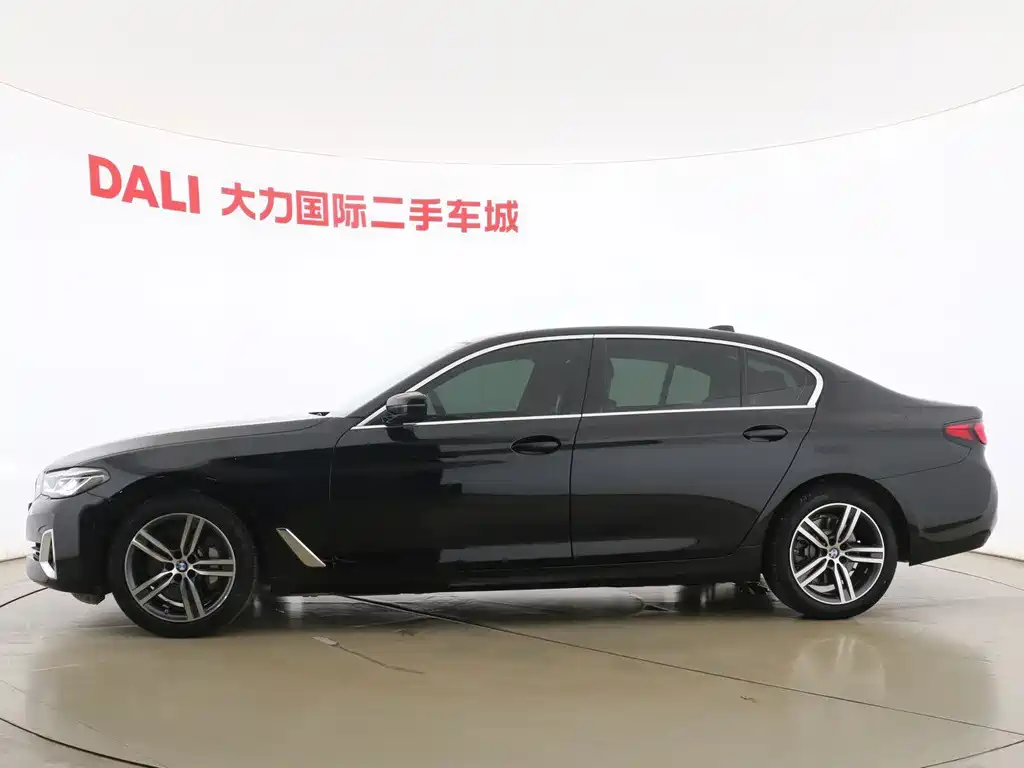 BMW 5 Series 2022