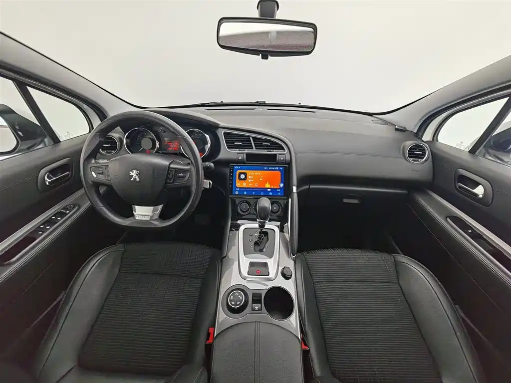 Peugeot 3008 2019 — фото 5