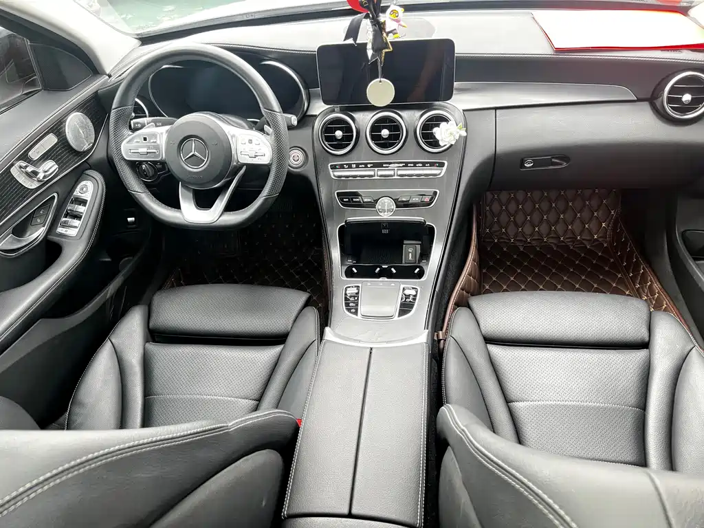 Mercedes-Benz C-Class 2021