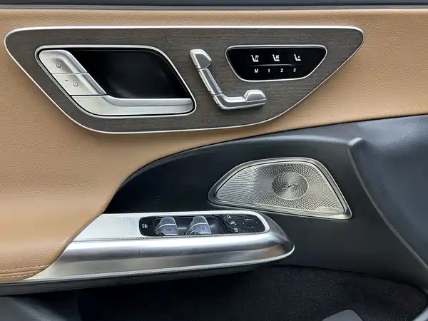 Mercedes-Benz E-Class 2024