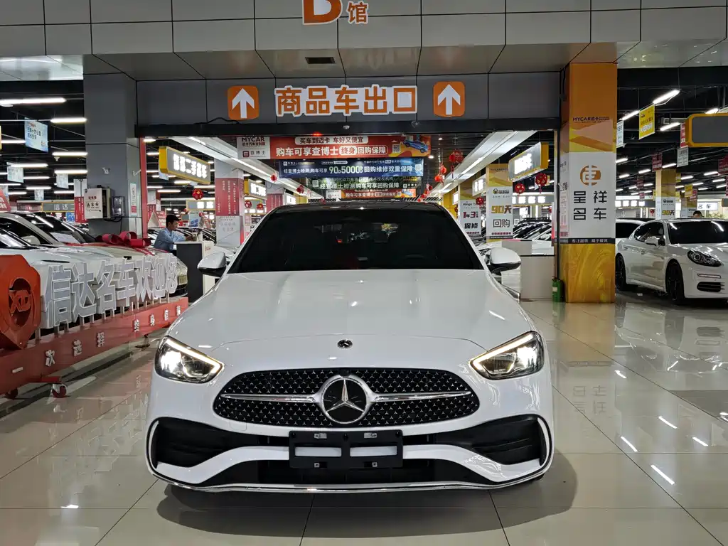 Mercedes-Benz C-Class 2023 — фото 2