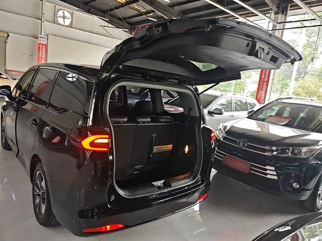 GAC Motor Trumpchi M6 2025 — фото 19