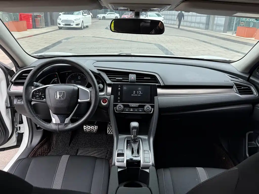 Honda Civic 2020 — фото 14