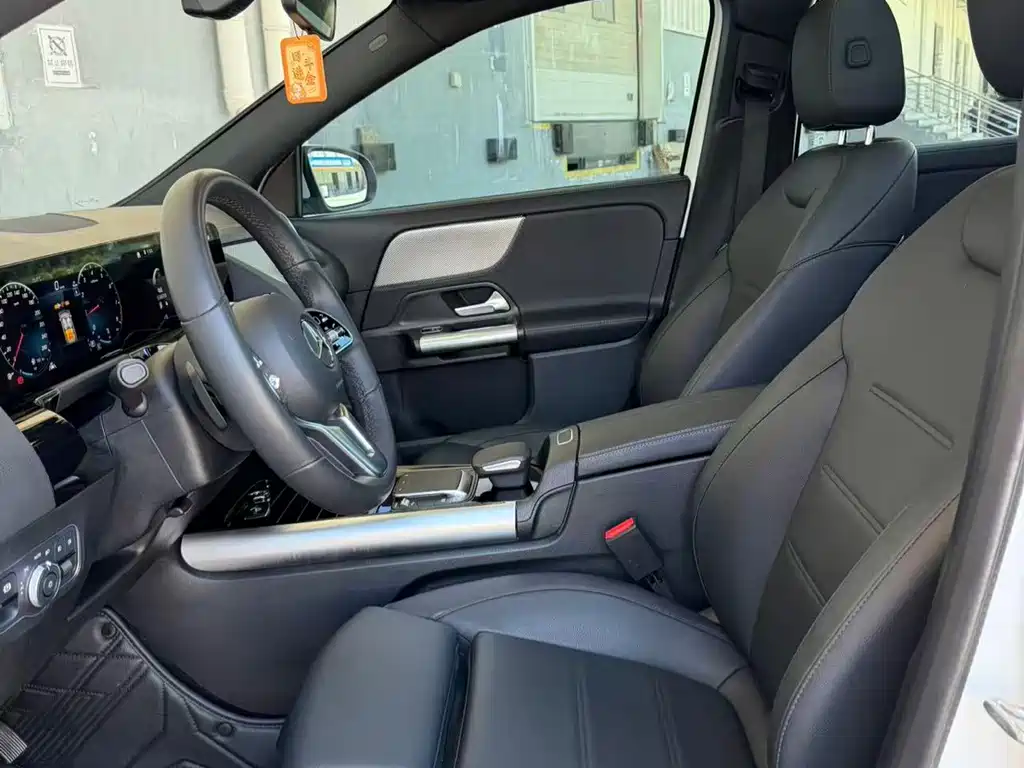 Mercedes-Benz GLA 2023