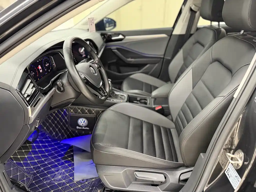 Volkswagen Sagitar 2022