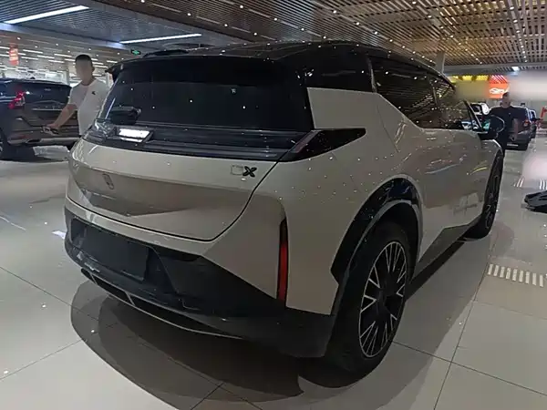 Zeekr X 2023