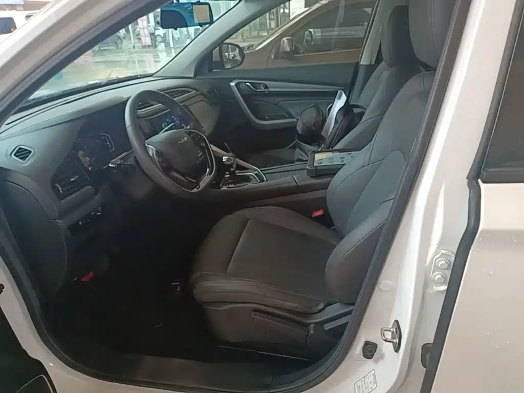 Dongfeng Fengshen AX7 2021 — фото 15