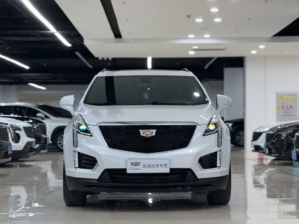 Cadillac XT5 2023 — фото 2