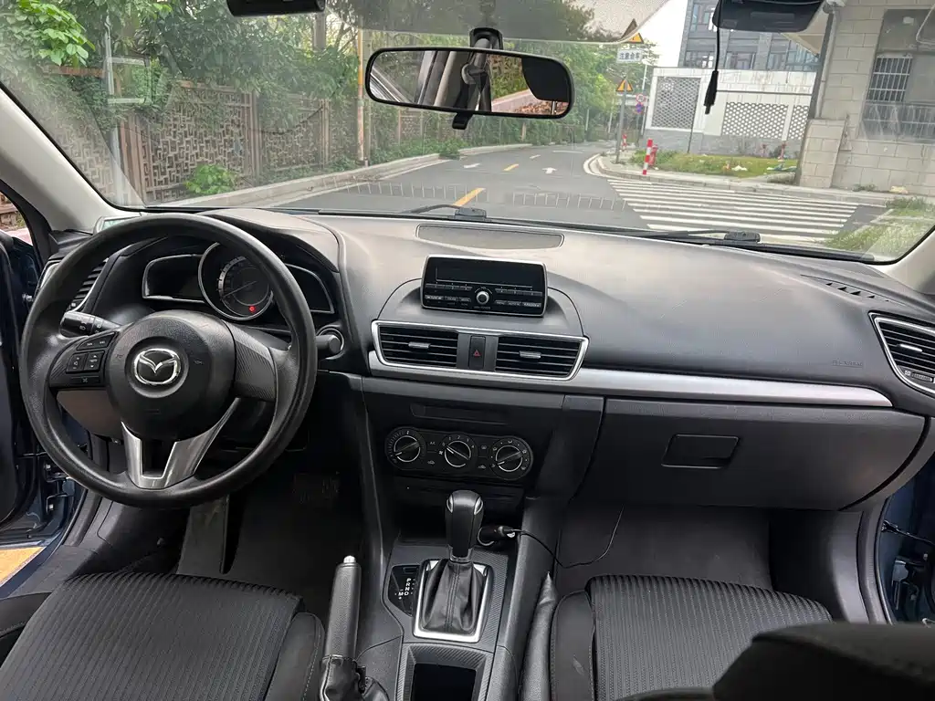 Mazda 3 Angkesela 2016 — фото 11