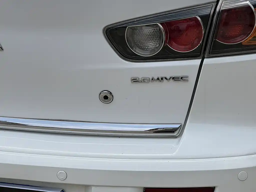 Mitsubishi Lancer EX 2013 — фото 11