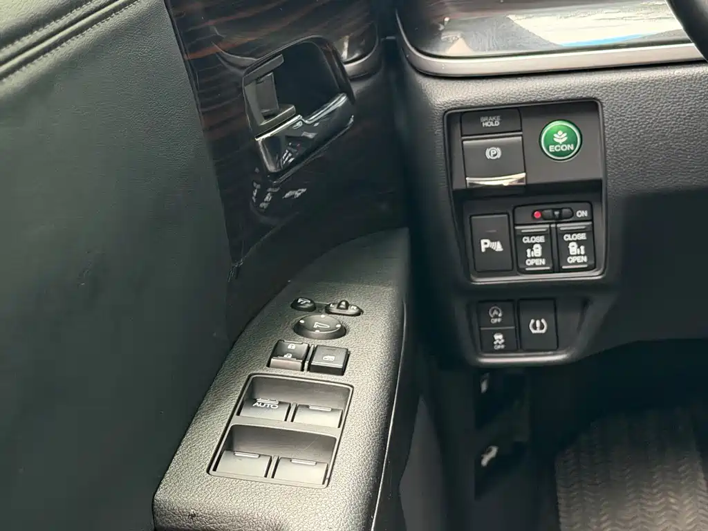 Honda Odyssey 2019 — фото 11