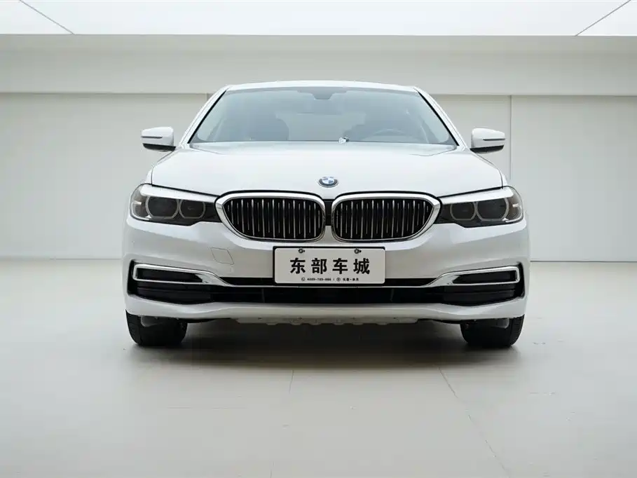 BMW 5 Series 2020 — фото 2