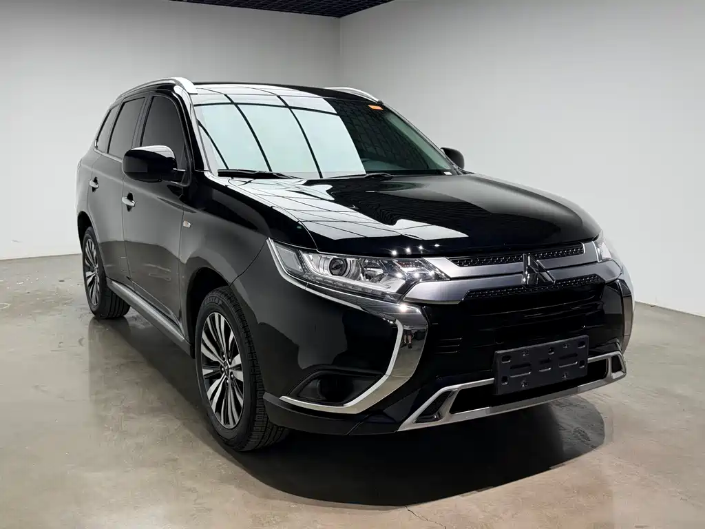 Mitsubishi Outlander 2022