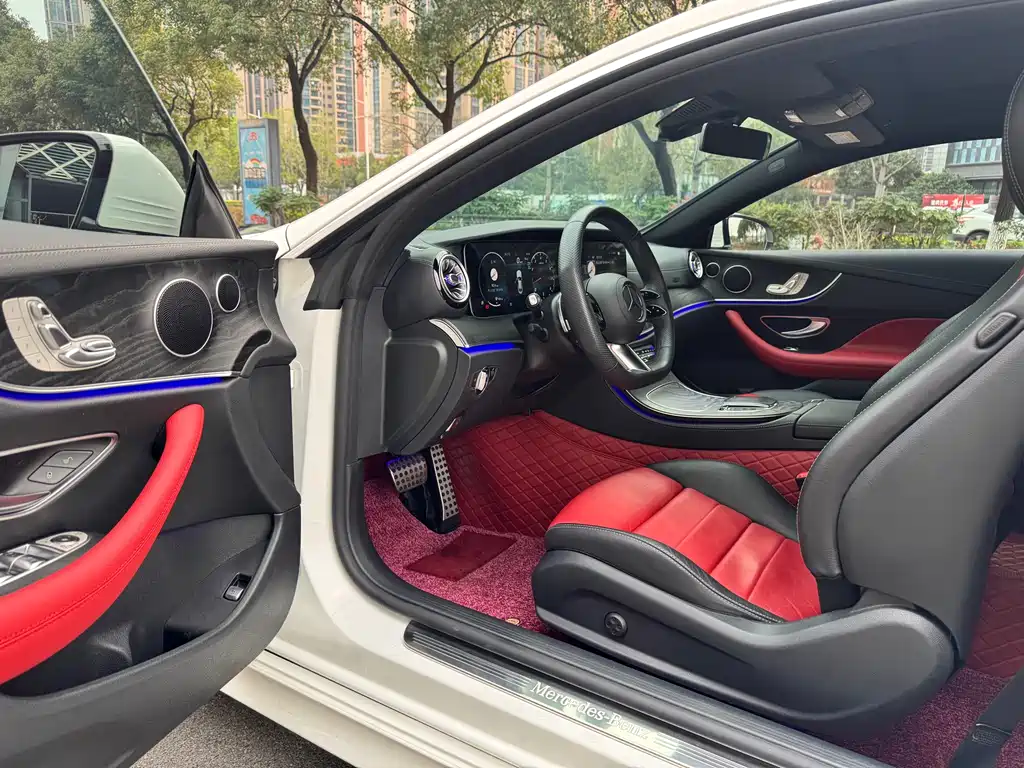 Mercedes-Benz E-Class 2023 — фото 4