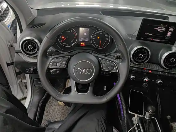 Audi Q2L 2022