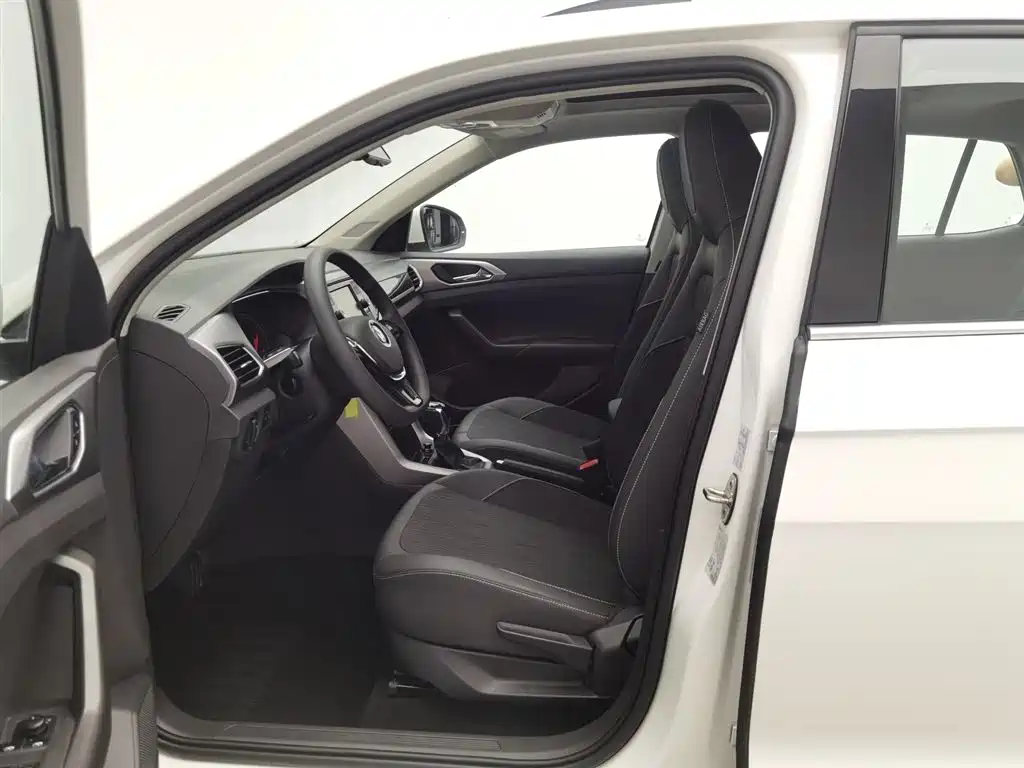 Volkswagen T-Cross 2019 — фото 10