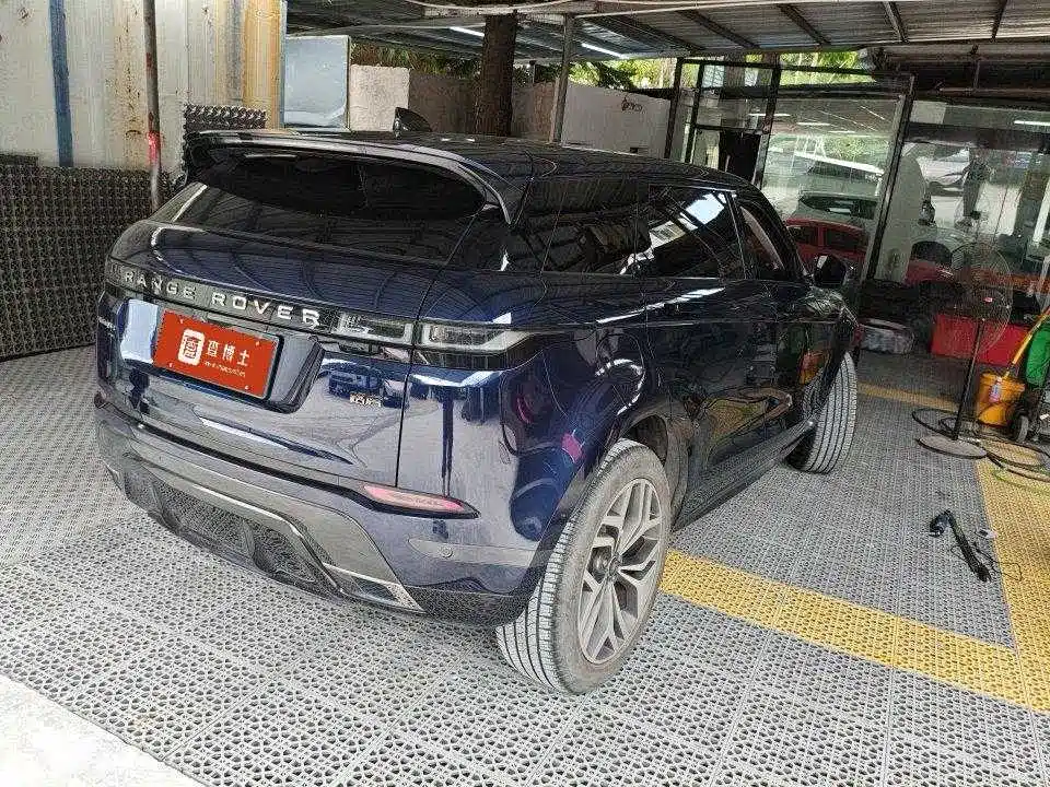 Land Rover Evoque 2022 — фото 2