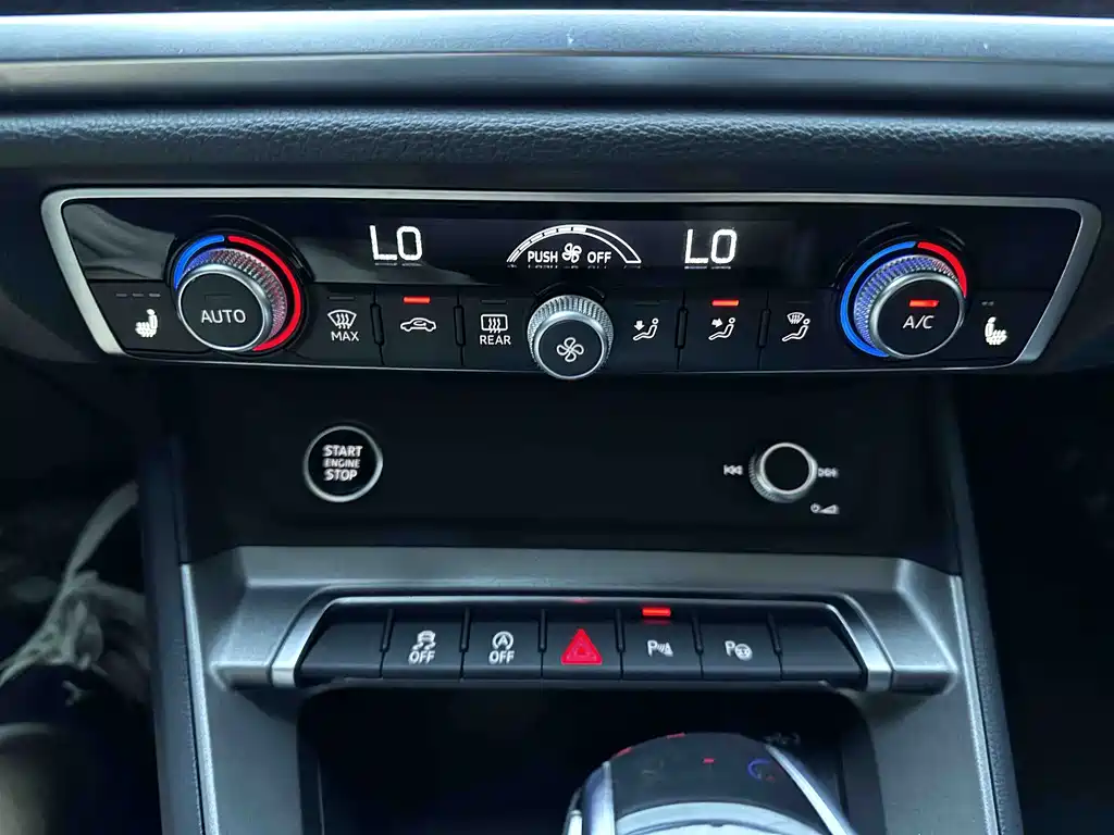 Audi Q3 2023 — фото 13
