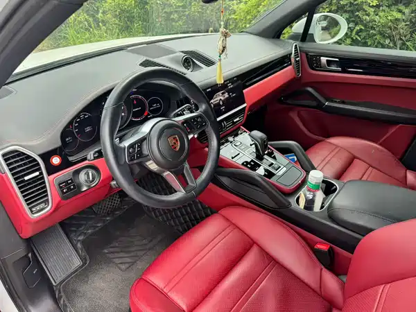Porsche Cayenne 2020