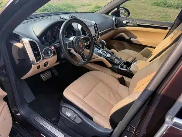 Porsche Cayenne 2016